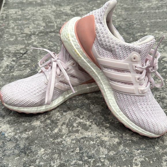 Nike Ultra Boost - Picture 2 of 7